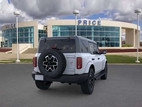 New 2026 Ford Bronco Outer Banks image 8
