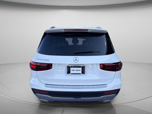Certified 2026 Mercedes-Benz GLB 250 image 4