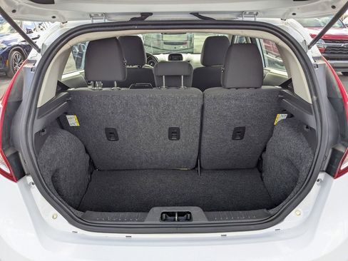 Used 2015 Ford Fiesta SE image 13