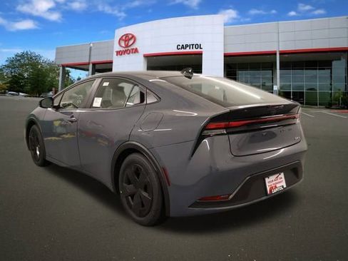 New 2026 Toyota Prius LE image 4