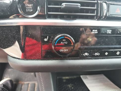 Certified 2025 Nissan Pathfinder SV AWD/4WD image 19