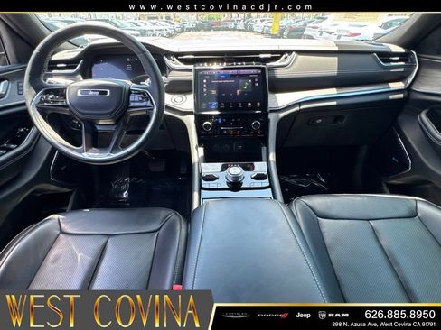 Used 2023 Jeep Grand Cherokee Overland AWD/4WD image 34