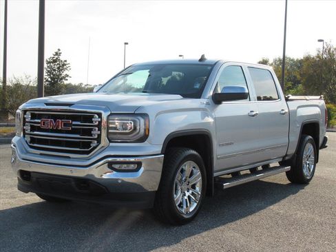 Used 2017 GMC Sierra 1500 SLT image 3