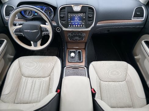 Used 2016 Chrysler 300 C Platinum w/ Safetytec Plus Group image 24