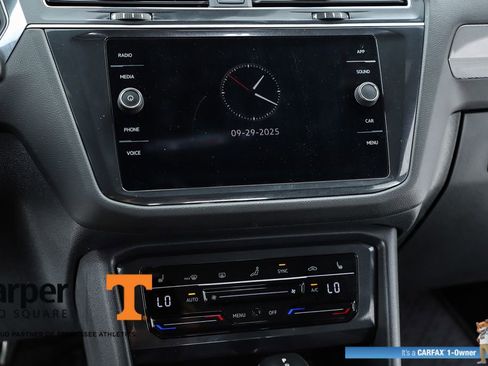 Used 2023 Volkswagen Tiguan SE R-Line image 26