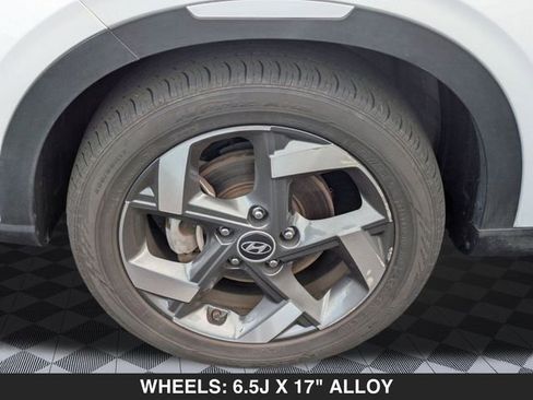 Used 2022 Hyundai Venue Limited w/ Cargo Package image 10