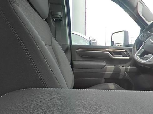 New 2026 GMC Sierra 2500 SLE AWD/4WD image 32