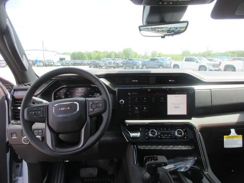 New 2026 GMC Sierra 1500 AT4 w/ AT4 Premium Package AWD/4WD image 16