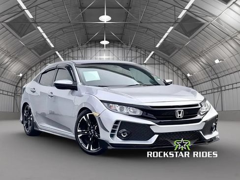 Used 2018 Honda Civic Sport image 3