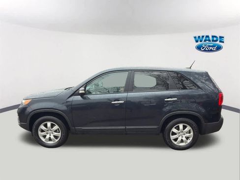 Used 2013 Kia Sorento LX w/ Value Pkg image 8