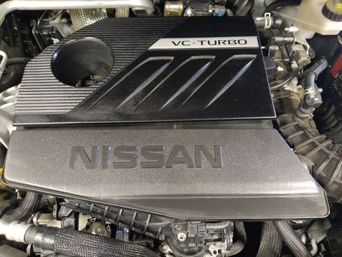 Used 2023 Nissan Rogue SV image 30