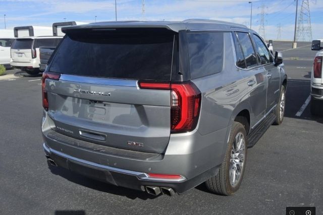 Used 2025 GMC Yukon Denali AWD/4WD image 3