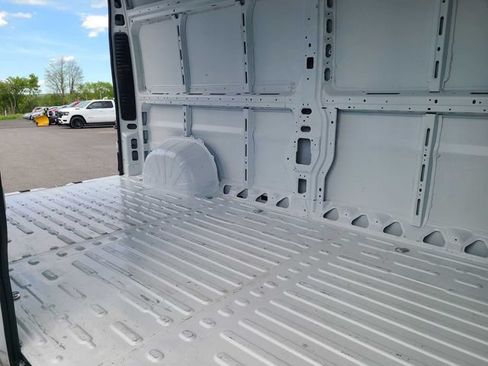 Used 2025 RAM ProMaster 2500 w/ Convenience Group FWD image 19