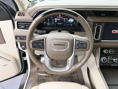 Used 2024 GMC Yukon XL Denali w/ Advanced Technology Package AWD/4WD image 33
