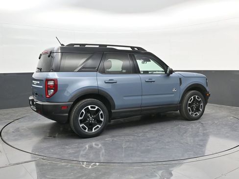 Used 2024 Ford Bronco Sport Outer Banks w/ Tech Package AWD/4WD image 8