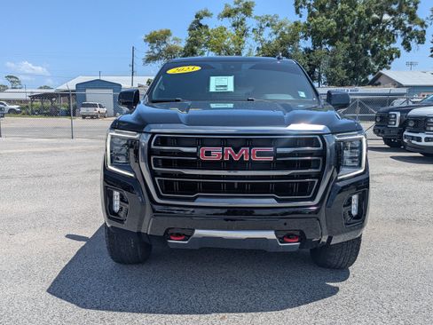 Used 2023 GMC Yukon AT4 w/ LPO, Floor Liner Package AWD/4WD image 9
