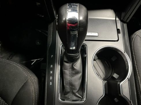 Used 2019 Ford Explorer XLT w/ Equipment Group 201A image 21