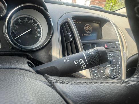 Used 2016 Buick Verano image 12