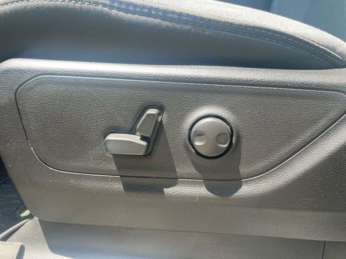 Used 2022 RAM 1500 Big Horn RWD image 14