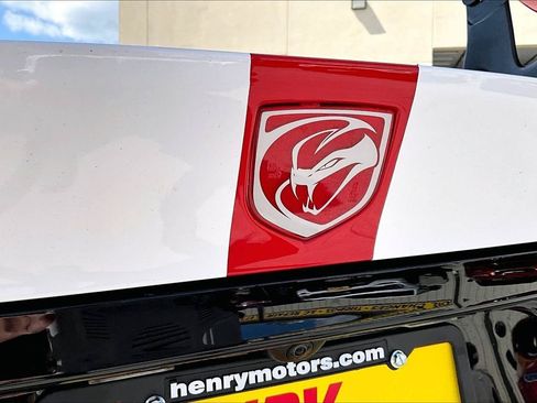 Used 2017 Dodge Viper GTC w/ GTS Interior Package RWD image 23
