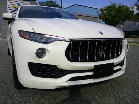 Used 2019 Maserati Levante AWD/4WD image 55