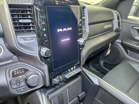 New 2026 RAM 1500 Big Horn AWD/4WD image 28