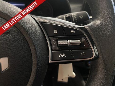 Used 2024 Kia Forte LXS FWD image 31