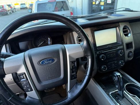 Used 2015 Ford Expedition Limited w/ Equipment Group 301A image 9