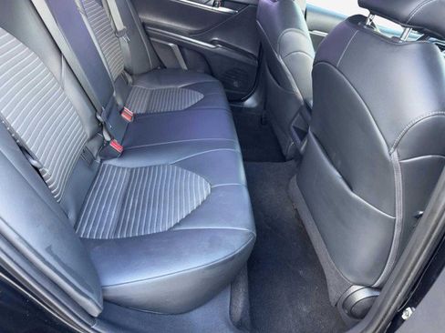 Used 2021 Toyota Camry SE w/ Carpet Mat Package (TMS) image 42
