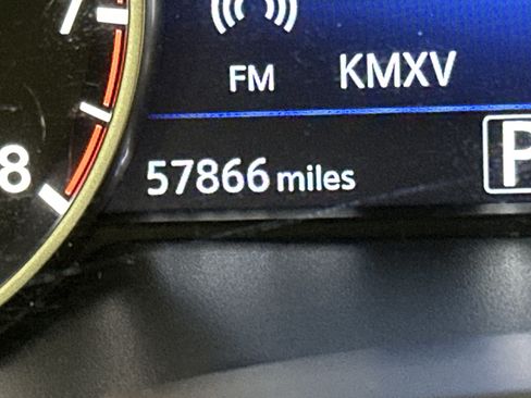 Used 2020 Nissan Murano SL w/ Moonroof Package AWD/4WD image 22