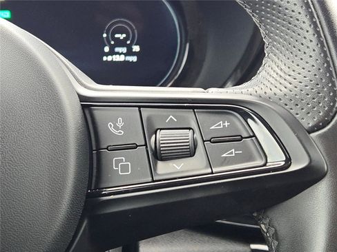 Used 2024 Alfa Romeo Tonale Ti w/ Premium Interior Package image 35