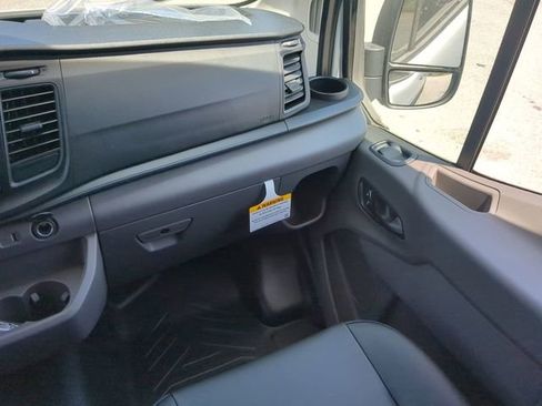 New 2025 Ford Transit 250 Base image 17