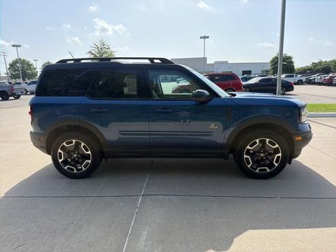 Used 2023 Ford Bronco Sport Outer Banks w/ Tech Package AWD/4WD image 12