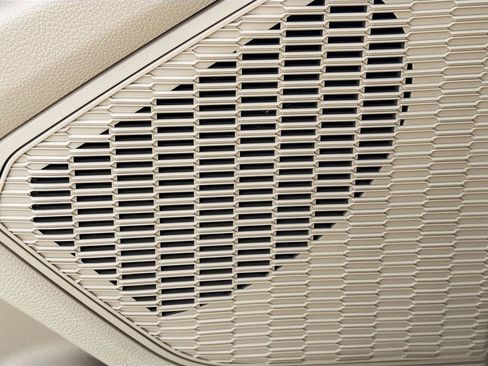 Used 2025 Jeep Grand Cherokee Limited image 20