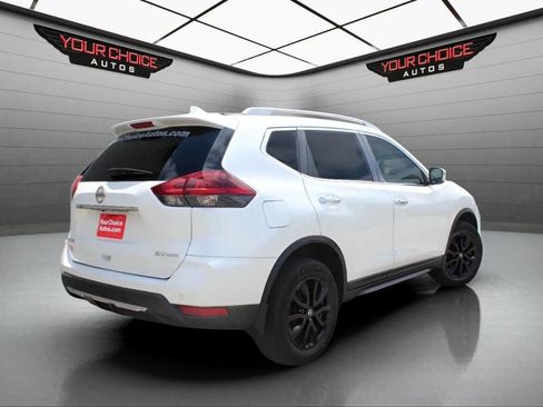 Used 2020 Nissan Rogue SV image 5