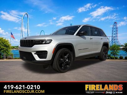 Used 2024 Jeep Grand Cherokee Altitude