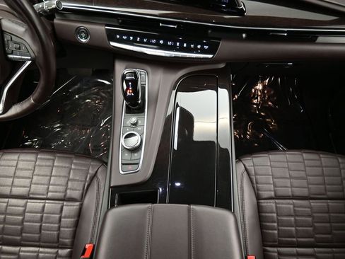 Used 2023 Cadillac Escalade ESV Sport Platinum w/ LPO, ONYX Package image 36