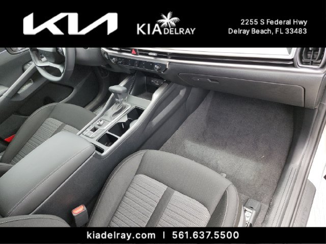 New 2026 Kia Sorento LX FWD image 9