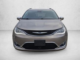 Used 2018 Chrysler Pacifica Limited w/ Advanced Safetytec Group video 2