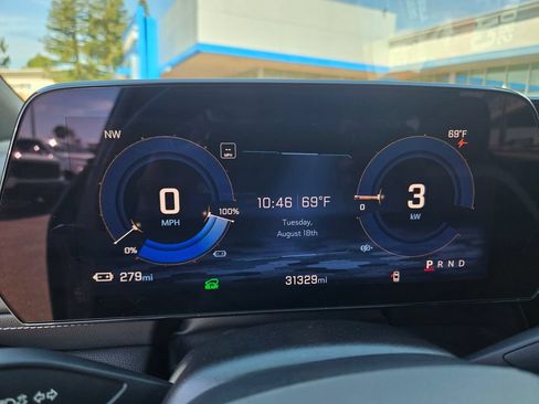 Used 2024 Chevrolet Blazer EV LT AWD/4WD image 39