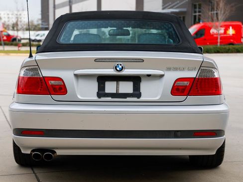 Used 2005 BMW 330Ci Convertible image 9