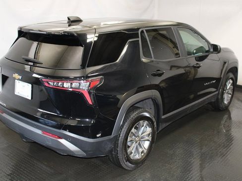 Used 2025 Chevrolet Equinox LT image 4