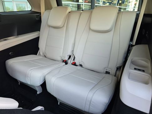 New 2026 Mercedes-Benz GLS 450 GLS 450 image 15