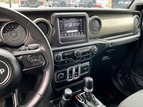 Used 2018 Jeep Wrangler Sport S image 8