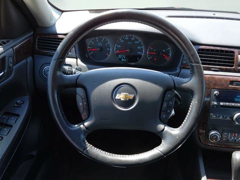 Used 2014 Chevrolet Impala LTZ FWD image 31