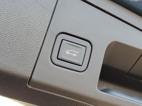 Used 2024 Cadillac XT4 Premium Luxury w/ LPO, Floor Liner Package image 31