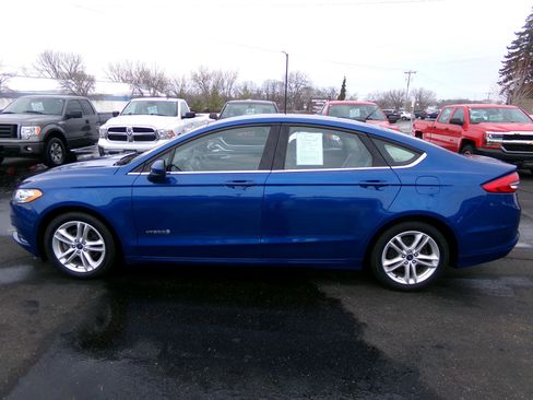 Used 2018 Ford Fusion SE image 6