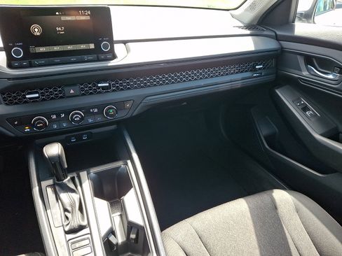 Certified 2023 Honda Accord EX image 16