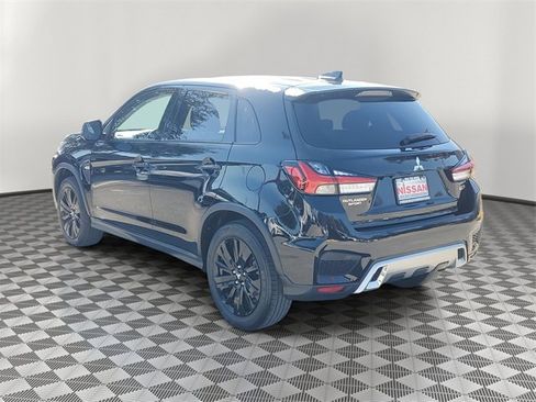 Used 2022 Mitsubishi Outlander Sport LE image 4