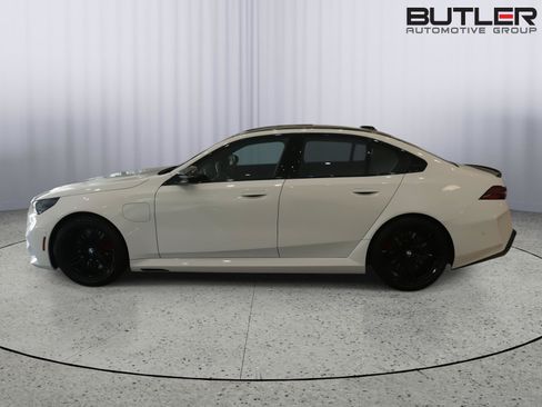 Used 2026 BMW M5 w/ Carbon Package AWD/4WD image 6